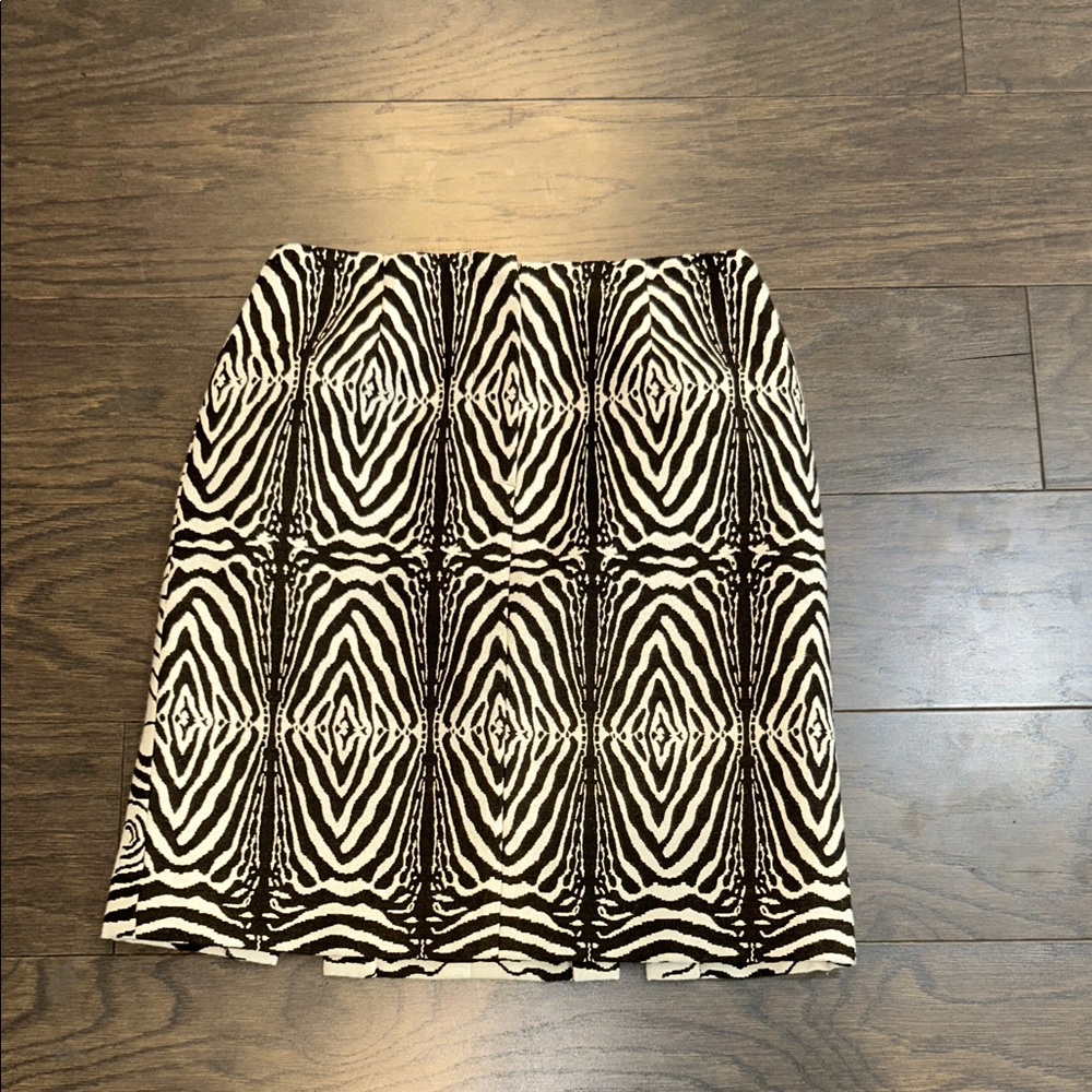 Etcetra Black and White Patterned Women's Skirt
